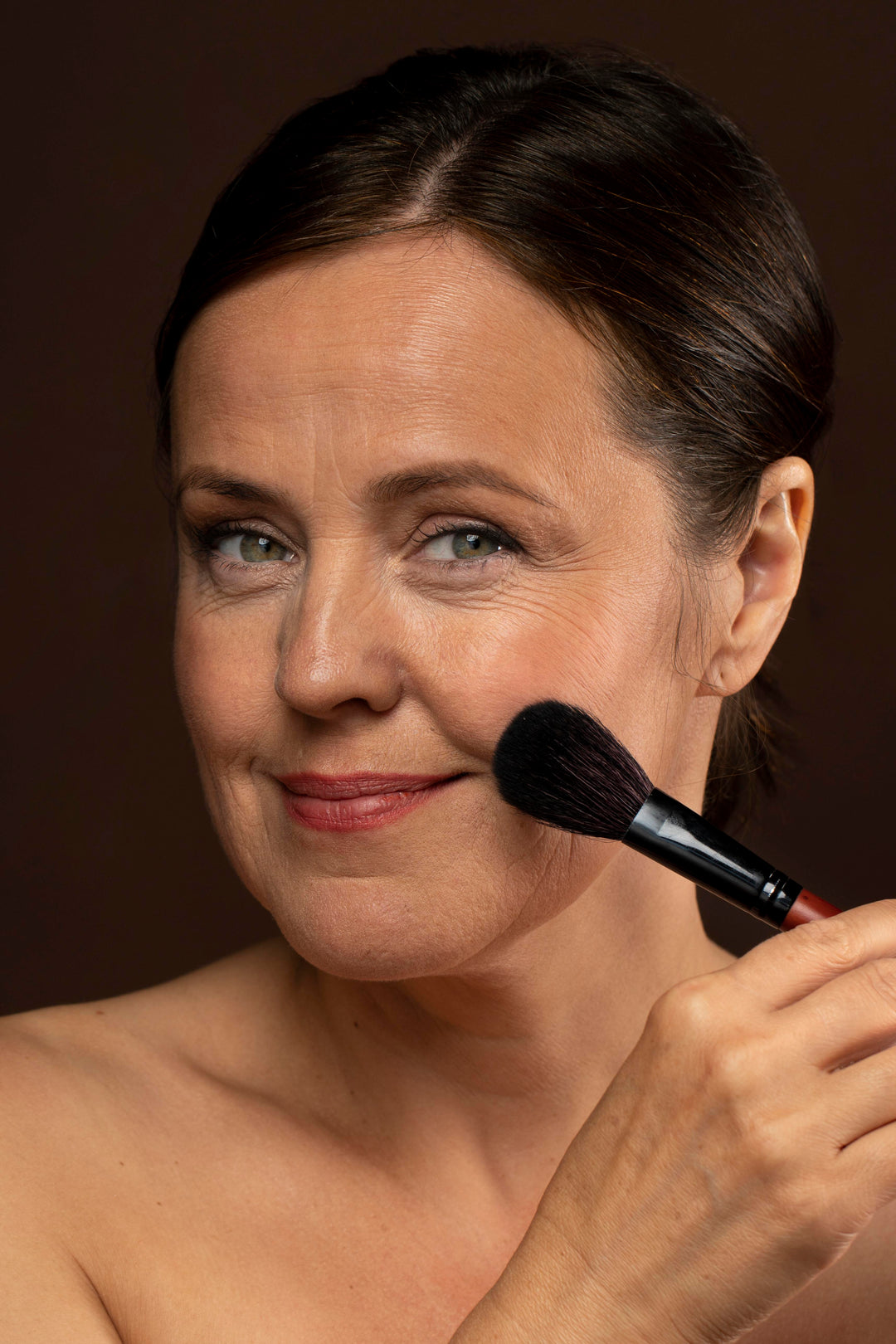 Fabulous at Forty (and beyond): Ageless Makeup Tips for the Modern Goddess!